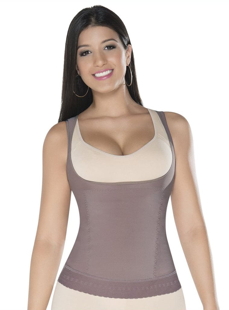 https://www.shapewearusa.com/cdn/shop/products/equilibrium-soft-and-smooth-shapewear-posture-corrector-camisole-2272796311597.jpg?v=1680527164